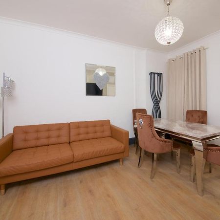 Ideal Abode Abbots 4 En-Suite Chester Exteriér fotografie